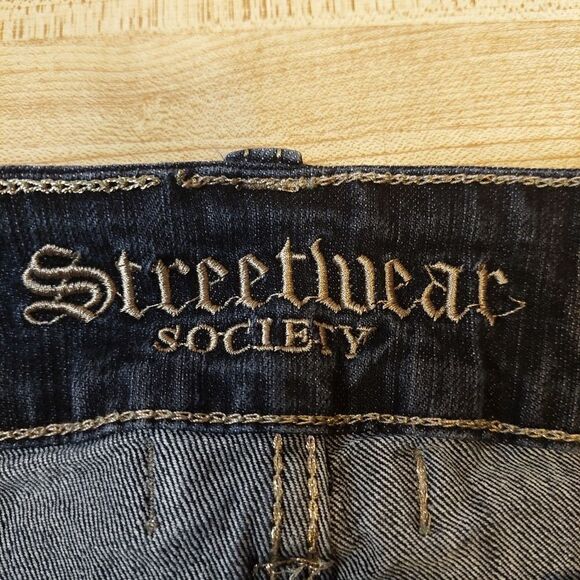 Womans Streetwear Society Jeans - Picture 15 of 15